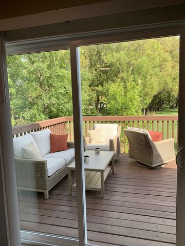 You may spot squirrels, birds and rabbits from inside, no coat required